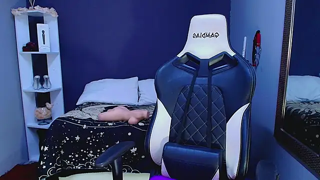 AmorMia online show from 03.22.25