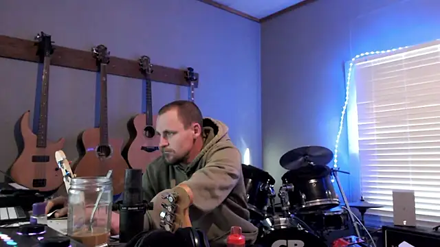 Snapshot of itsjameswebbscope chatting on 02.04.26 itsjameswebbscope online show from 02.04.26