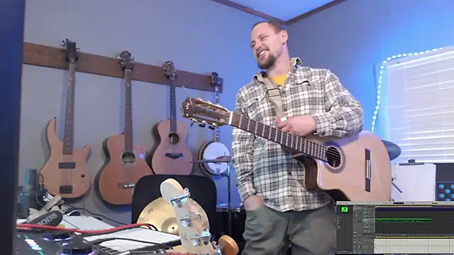 Snapshot of itsjameswebbscope chatting on 02.07.26 itsjameswebbscope online show from 02.07.26