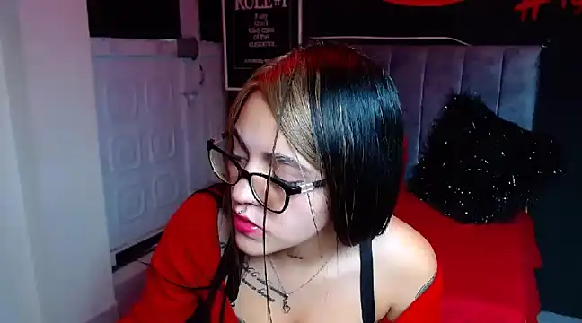 Violettasquirt online show from 01.08.25