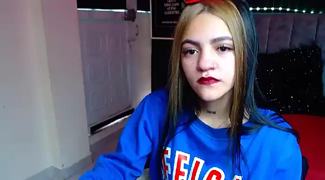 Violettasquirt online show from 01.15.25