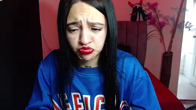 Violettasquirt online show from 09.20.25