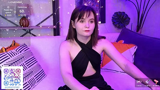 Snapshot of CiriRianonn chatting on 02.02.25 CiriRianonn online show from 02.02.25