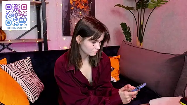 Snapshot of CiriRianonn chatting on 02.27.25 CiriRianonn online show from 02.27.25