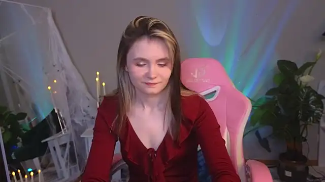 CiriRianonn online show from 10.29.25