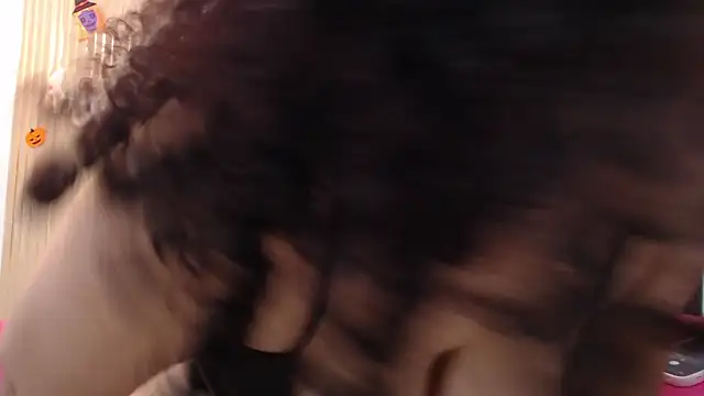 Snapshot of fabiana_hot_couple chatting on 10.23.25 fabiana hot couple online show from 10.23.25