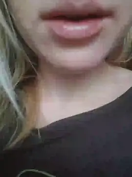 Snapshot of Linda_999 chatting on 12.07.24 Linda 999 online show from 12.07.24