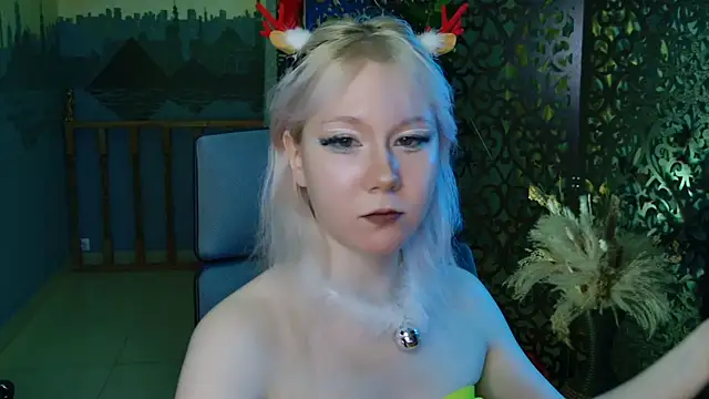 Snapshot of NancyMartinez chatting on 12.26.24 NancyMartinez online show from 12.26.24