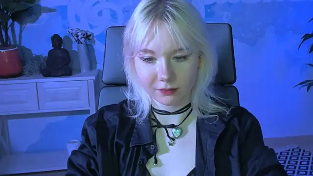 Snapshot of NancyMartinez chatting on 03.15.25 NancyMartinez online show from 03.15.25