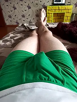 Snapshot of red_red00 chatting on 03.18.25 red red00 online show from 03.18.25