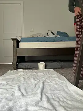 yfui221 online show from 04.22.26