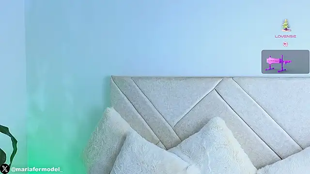Mariafer05 online show from 12.26.24