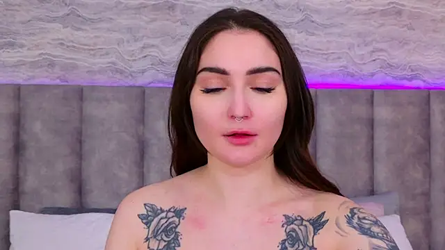 RoxiLester online show from 03.01.25