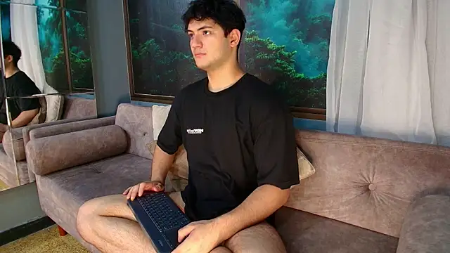 Snapshot of Mark_Evans1_ chatting on 02.13.25 Mark Evans1  online show from 02.13.25