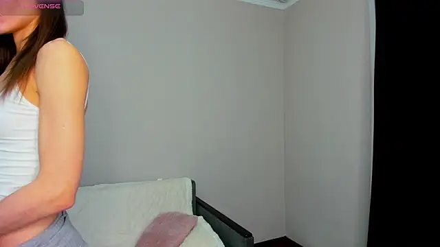 -Sacura- online show from 10.07.25