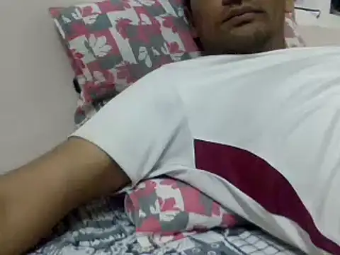 Snapshot of NiceBoy9099 chatting on 12.12.24 NiceBoy9099 online show from 12.12.24