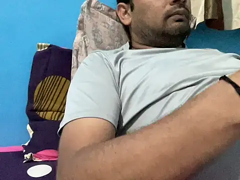 Snapshot of NiceBoy9099 chatting on 11.08.25 NiceBoy9099 online show from 11.08.25