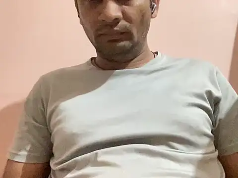 Snapshot of NiceBoy9099 chatting on 11.14.25 NiceBoy9099 online show from 11.14.25