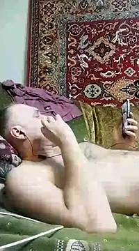 Snapshot of Pineapple04 chatting on 01.18.25 Pineapple04 online show from 01.18.25