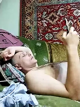 Snapshot of Pineapple04 chatting on 01.27.25 Pineapple04 online show from 01.27.25