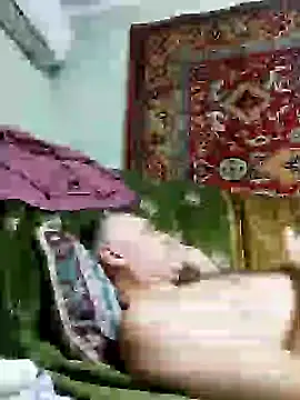 Snapshot of Pineapple04 chatting on 01.29.25 Pineapple04 online show from 01.29.25