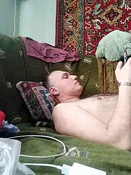 Snapshot of Pineapple04 chatting on 03.03.25 Pineapple04 online show from 03.03.25