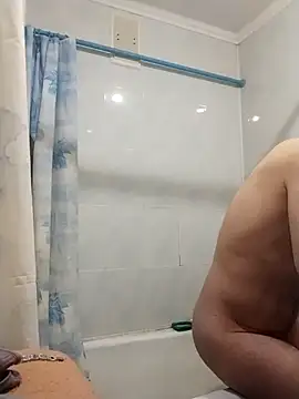 Snapshot of Pineapple04 chatting on 03.19.25 Pineapple04 online show from 03.19.25