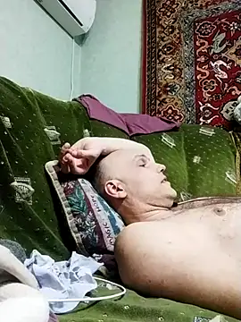 Snapshot of Pineapple04 chatting on 03.22.25 Pineapple04 online show from 03.22.25