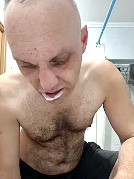 Snapshot of Pineapple04 chatting on 09.17.25 Pineapple04 online show from 09.17.25