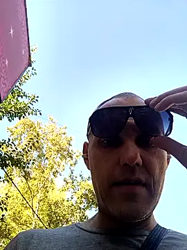 Snapshot of Pineapple04 chatting on 09.22.25 Pineapple04 online show from 09.22.25