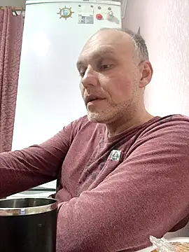 Pineapple04 online show from 11.28.25