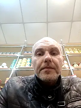 Pineapple04 online show from 12.01.25