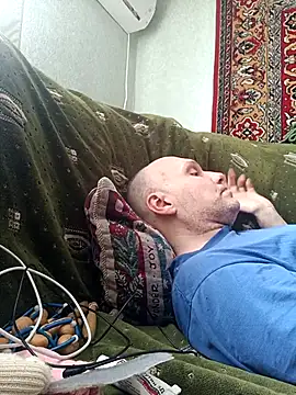 Pineapple04 online show from 04.15.26