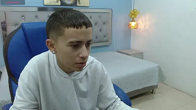 Xavii18 online show from 02.09.25