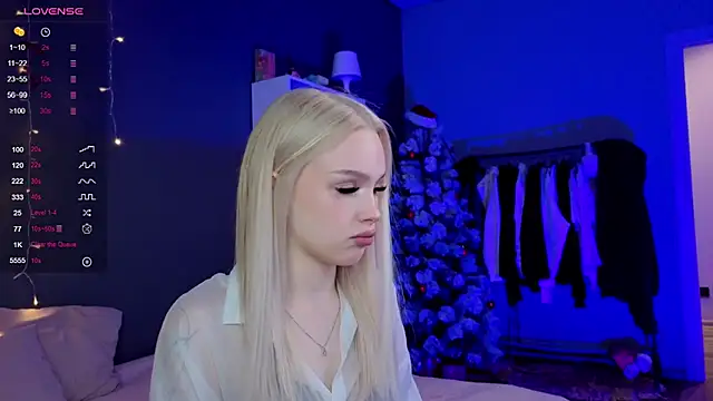 Snapshot of aneta_alisha chatting on 02.12.26 aneta alisha online show from 02.12.26