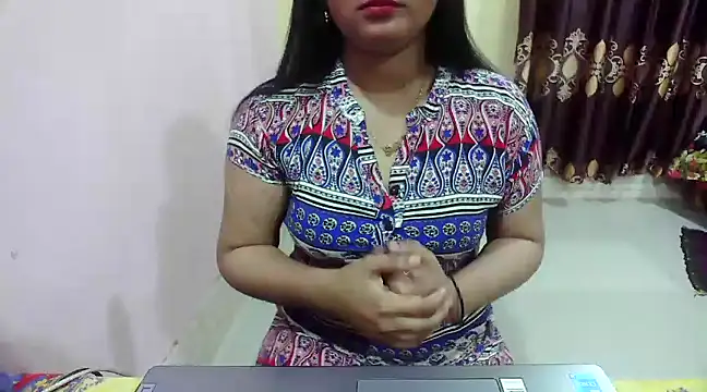 Snapshot of LovelyRose69 chatting on 12.29.24 LovelyRose69 online show from 12.29.24