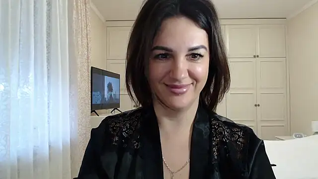 Snapshot of Dina0908 chatting on 12.18.24 Dina0908 online show from 12.18.24