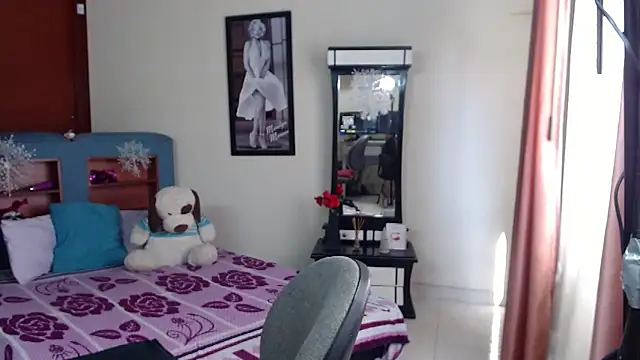 Snapshot of jeyloveebony chatting on 12.04.24 jeyloveebony online show from 12.04.24