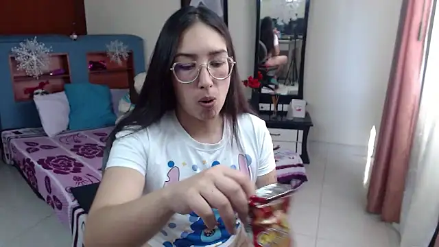 Snapshot of jeyloveebony chatting on 12.05.24 jeyloveebony online show from 12.05.24