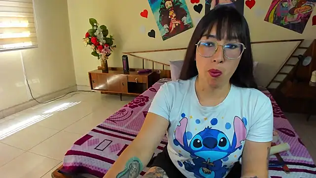 Snapshot of jeyloveebony chatting on 01.20.25 jeyloveebony online show from 01.20.25