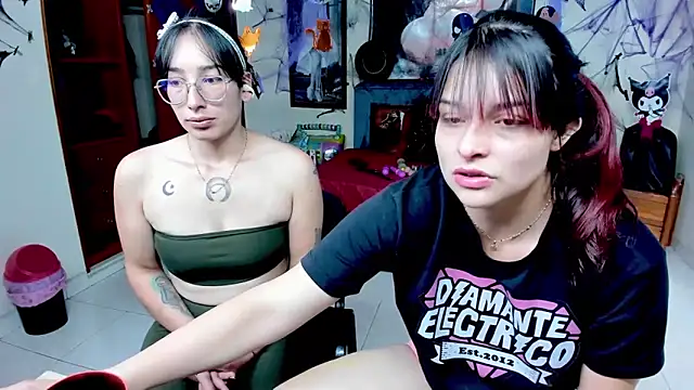 Snapshot of jeyloveebony chatting on 10.17.25 jeyloveebony online show from 10.17.25