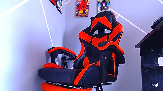 ADAM HOT online show from 10.27.25