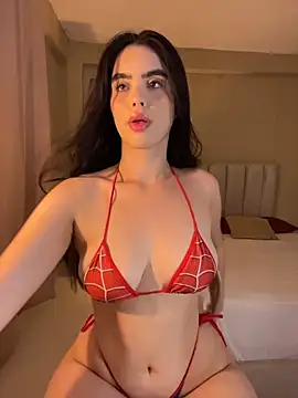 Mavi Coless online show from 11.07.25