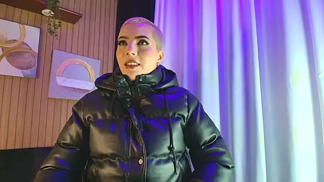 Camila Chainn online show from 11.20.25