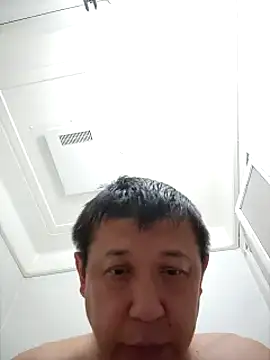 Snapshot of 07YUKIO chatting on 02.21.25 07YUKIO online show from 02.21.25