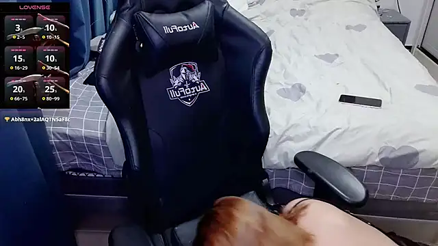 Snapshot of Angelababy001 chatting on 02.21.25 Angelababy001 online show from 02.21.25