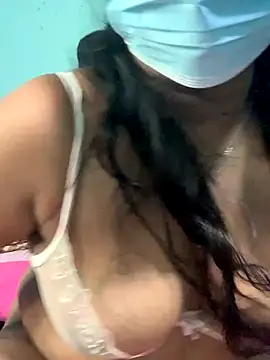 Snapshot of Shaky1998sl chatting on 10.09.25 Shaky1998sl online show from 10.09.25