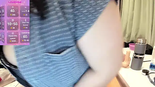 Crystal Wings online show from 01.02.25