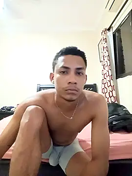 Snapshot of HomeTrypsin chatting on 02.26.26 HomeTrypsin online show from 02.26.26