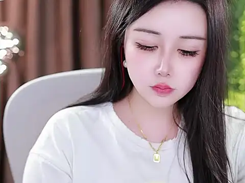 Qiaoqiao  online show from 01.09.25